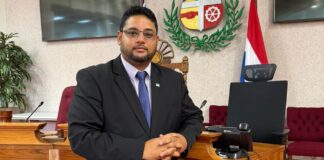 Parlamentario John Hart ta pidi actualisacion di caso A.C. Lanoy