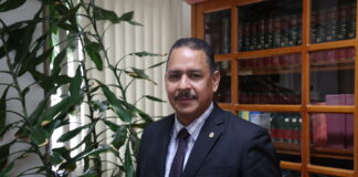 Parlamentario ing. Carlos Bermudez: DOW a actua lihe, pero kier mira plan concreto pa drecha caminda cu e fondonan aproba