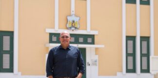 Parlamentario Edgard Vrolijk: Articulo 8 di e ley di integridad ministers ta papia cla