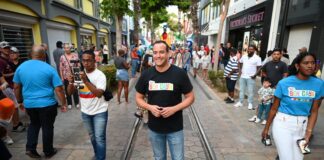 Minister Geoffrey Wever: “Ban Bek Caya” exitoso, un iniciativa di Gabinete AVP-Futuro pa rebiba centro di Oranjestad