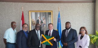 Reconocemento na comunidad Jamaquino riba Dia di nan Independencia