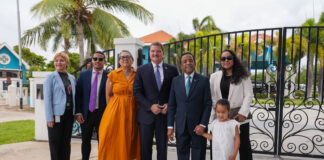 Minister Rene Herdé ta cla pa traha!