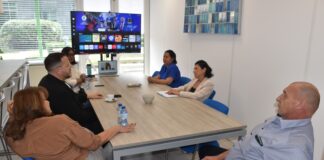 Diplomatico Cultural Michael Lampe a bishita Gabinete di Aruba