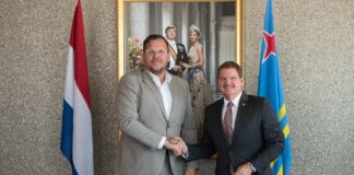 Prome Minister Eman anuncia nombramento di Michael Lampe como Cultural Ambassador pa Aruba