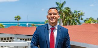 Bou liderazgo di Minister Cicilia: Aruba ta surpasa expectativa turístico pa luna di juni
