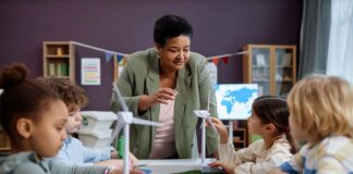 Vakantie kamp 2025 creativo y educativo – Un experencia di STEAM pa muchanan na Fundacion Centro Famia Piedra Plat