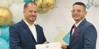 Gillmar Werleman a gradua como Bachelor den Organization, Governance and Management (OGM)