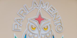 Hendrik Tevreden (MEP): A pesar di e debe gigantesco di Mike Eman, Gabinete Wever-Croes a logra surplus