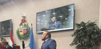 Parlamentario Endy Croes: A gara Parlamentario Hart di AVP ta gaña: Segun Parlamentario Hart di AVP cu 60% di empleadonan na Aruba ta cobra un sueldo minimo cual ta mentira