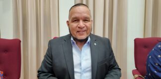 Parlamentario Endy Croes: Danki di curason na militancia di 1977 Augustus Scur 1977 a habri e porta na Hulanda