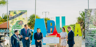 Tur ta baluarte di nos turismo: A añadi mas pionero y lider riba Monumento Ike Cohen
