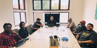 Michael Lampe a duna un masterclass na Aruba pa productor local — fortaleciendo e base creativo di nos isla