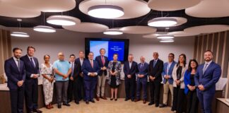 Transparencia cu wowo riba futuro : CAFT ta bishita HOH: tema di cuido y construccion central