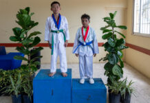 Nakiomy del Rosario, Jeroan Nicholson y Wei Jet a sali Best Fighters den Ultimate Taekwondo Cup