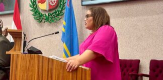 Parlamentario Shailiny Tromp-Lee: Gobierno no tabatin y ainda no tin consensus di Parlamento pa a bay di acuerdo cu e Consensus Rijkswet HOFA!