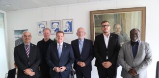 Prome Minister Mike Eman a reuni cu lider di GroenLinks-PvdA Frans Timmermans na Hulanda pa impulsa cooperacion den Reino