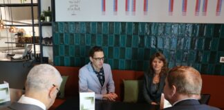 Delegacion di Aruba ta continua reunionnan na Hulanda riba energia sostenibel