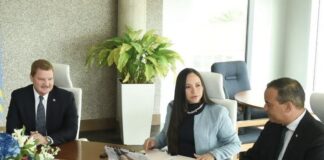 Parlamentario Endy Croes: Traidor di Patria ta keda un palabra chikito! Mike Eman Gerlien Croes y Geoffrey Wever a trapa riba acuerdo di IPKO y e derechonan fundamental di Democracia!