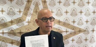 Otmar Oduber (PPA): Parlamento yegando 40 aña di celebracion pero leu di ehecuta su funcion