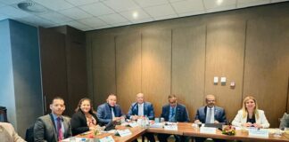 Loke cu tabata un preocupacion y discusion e islanan a sali afo den un forma elegante afo y yega na otro