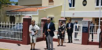 Falta di respet di gobierno pa parlamento a pasa limite: Den secrecia, sin consulta prome cu parlamento, gobierno ta acorda rijkswet cu Hulanda