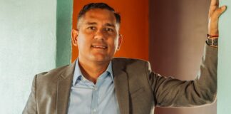 Ursell Arends na Parlamentario Otmar Oduber: “Bo ta parce Buchi Jendi”