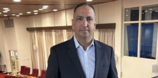 Parlamentario Dangui Oduber: Si acepta e rijkswet HOFA nunca mas Aruba ta sali for di dje!