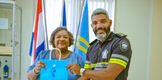 Bishita di secretaria di KPC Sra. Albertoe