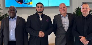 Shawn – Carl Solagnier a gradua como Bachelor den Organization, Governance and Management (OGM)