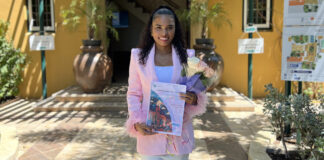 Francesca Arrindell a gradua como Bachelor den Organization, Governance and Management (OGM)