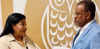 Fraccion di MEP a entrega conseho di Prof. Elzinga riba Rijkswet HOFA na Presidente di Parlamento di Aruba