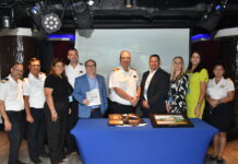 Aruba Tourism Authority conhuntamente cu Aruba Ports Authority NV a yama bon bini na Norwegian Escape durante su bishita inaugural na Aruba