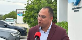 Parlamentario Eduard Pieters (PPA): Un encuentro historico: E bos di pueblo a zona den sala di ATIA