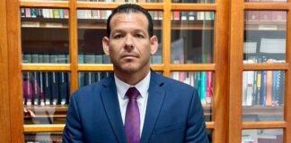 Parlamentario Rocco Tjon: Conseho di profesor Hulandes ta conclui cu Evelyn no a firma pa Rijkswet