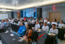 A subraya e importancia di compronde con pa alimenta bo mes corectamente pa rendimento: Tayer di nutricion deportivo duranta foro di atleta