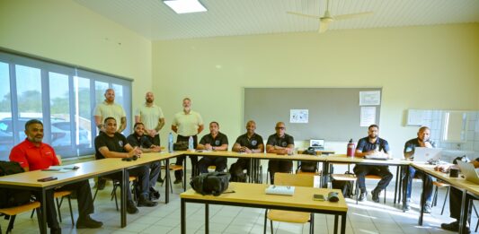 Tur Pais den Reino Hulandes ta participando: Curso intensivo y specialisa di IBT a inicia na Aruba
