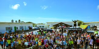 Muchanan sumamente contento: Polis a participa na Everyday Superheroes Parade