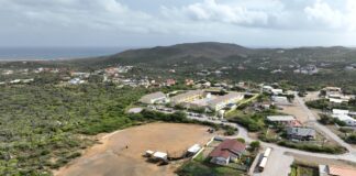 Bin tira bo sushi afo: Diasabra awo Baki den Bario lo ta na Centro di Bario Ayo