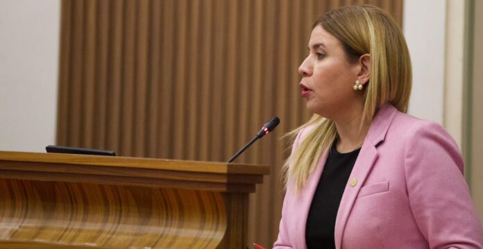 Cinco aña di retraso den cuentanan publico ta debilita control parlamentario