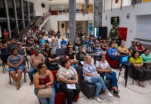 Un Paso Historico Pa Sector Social: Gobierno ta Introduci Ayudo Financiero pa Muchanan cu Mester di Cuido Intensivo