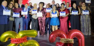 Minister Wendrick Cicilia presente pa honra e dedicacion di e empleadonan di Hilton Aruba Resort & Casino