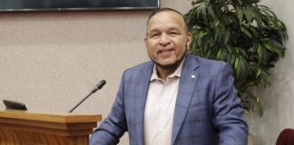 Parlamentario Endy Croes: Tanto Coalicion a critica Gabinete Wever Croes dialuna manera lamchi tur a aproba e maneho y a vota “Voor” pa exploitatiejaarrekening 2019