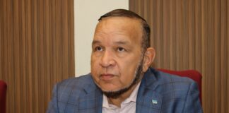 Parlamentario Endy Croes: Muzanin Wever kier play Wonder Women: Kier purba silencia oposicion “Si bo no kier traha den Parlamento anto bay bende payet!”