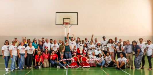 Aruba Ta Participa den Florida-Caribbean Cruise Association su “Holiday Gift Project”