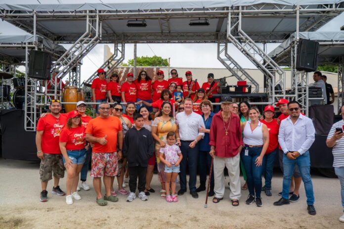 CHICAS GAITERAS ON THE ROAD (2)