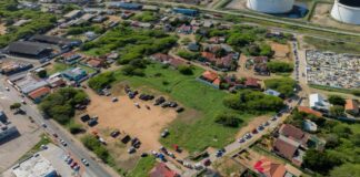 Baki den Bario na San Nicolas: Mas di 455 vehiculo a acudi yamada pa tene nos isla limpi