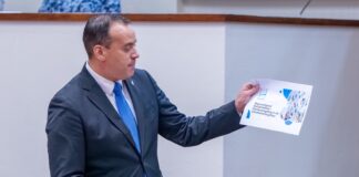 Minister Geoffrey Wever: Presupuesto 2026 aproba