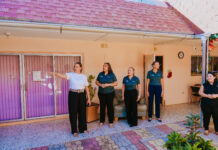 Aruba Bank ta clausura 2025 cu Afl. 100,000 na Fundacion Contra Violencia Relacional (FCVR)