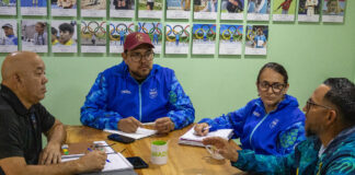 A cuminsa prepara tur cos pa un aña hopi druk pa #TEAMARU: Reunion di Hefe di Mision a tuma luga na Comite Olimpico Arubano