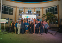 Organo Ehecutivo AZV: Ta lanza logo relaciona cu 25 aña di seguro AZV